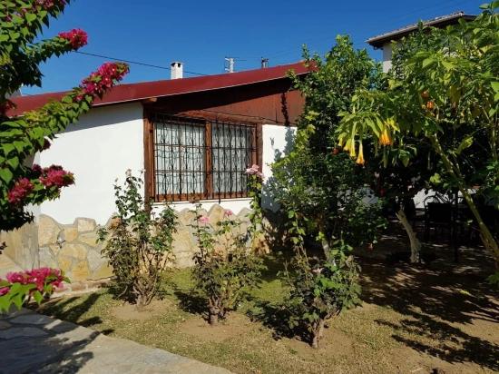 Dalyan Arıkbaşı Bölgesinde 1357 M2 Arsa İçersinde Satılık Müstakil Bungalow