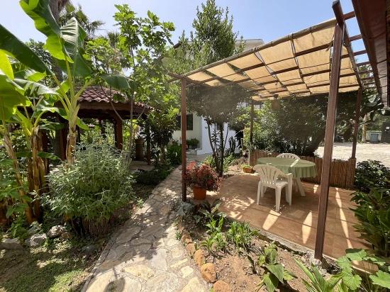 Dalyan’ın Gizli Cenneti: Lüks Bahçeli Yatırımlık Butik Otel