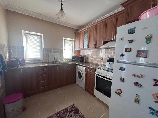 Küçük Bir Kompleks İçinde, Ortak Havuzlu Müstakil Villa