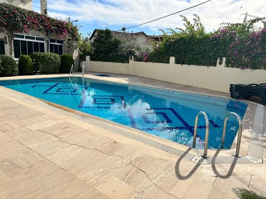 Dalyan Merkezde Sakin Ve Huzurlu Bir Sitede Satılık Dubleks Villa