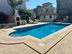 Ortaca Dalyan Mah. Satılık 3+1 Villa - 500 m²