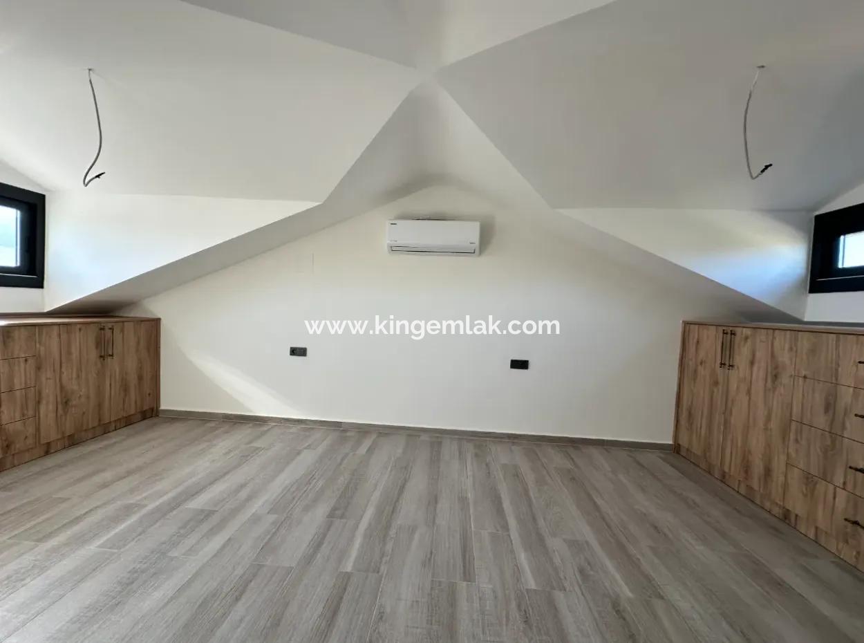 Dalyan Metinler  De Satılık Villa