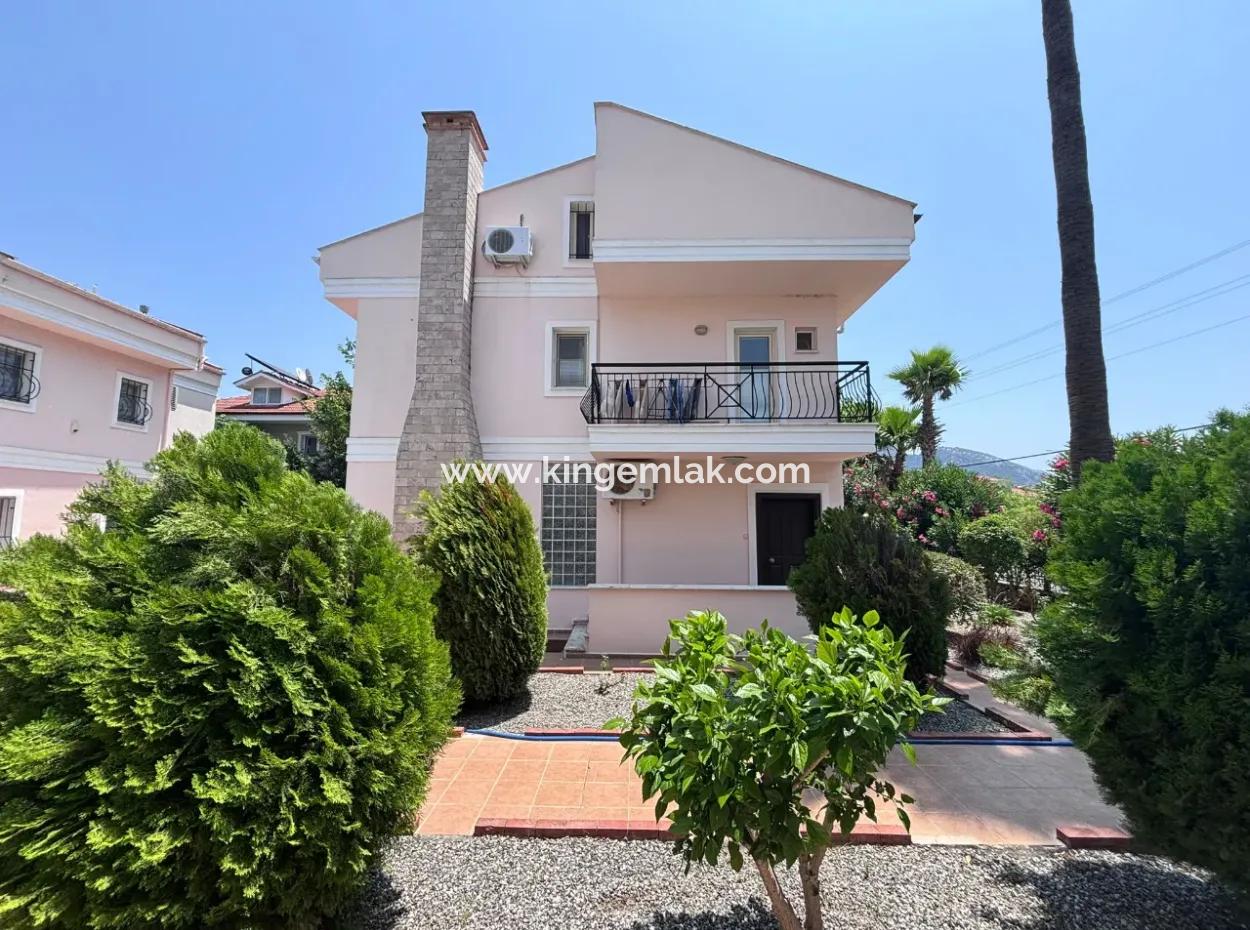 Dalyan Merkez De Satılık 3+1 Villa