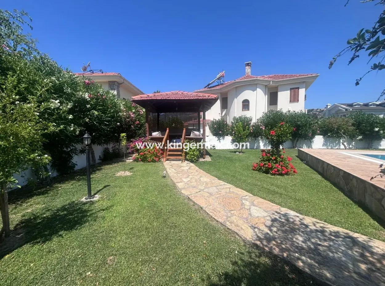 Dalyan Maraş 'Ta Kral Mezarları Manzaralı Eşsiz Villa