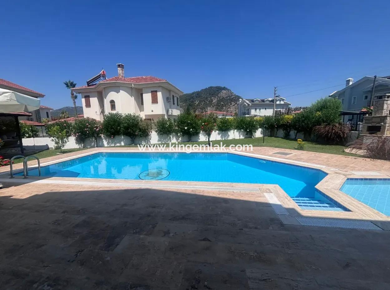 Dalyan Maraş 'Ta Kral Mezarları Manzaralı Eşsiz Villa