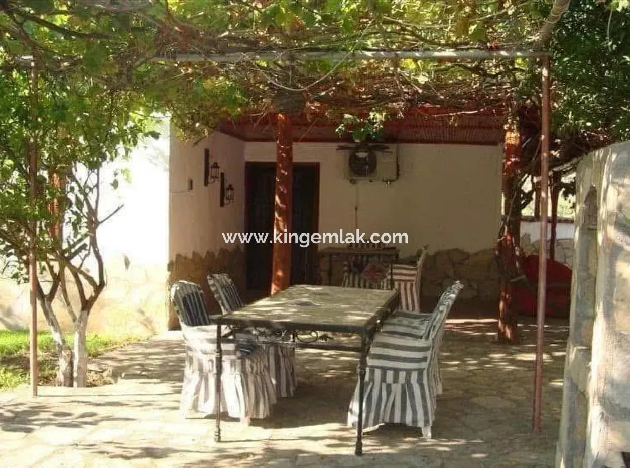 Dalyan Arıkbaşı Nda Satılık 1357 M2 Arsa İçersinde Bungalow