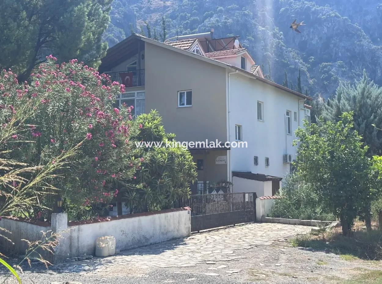 Dalyan Marmarlı Da 4011 M2 Arsa İçerisinde Satılık Villa