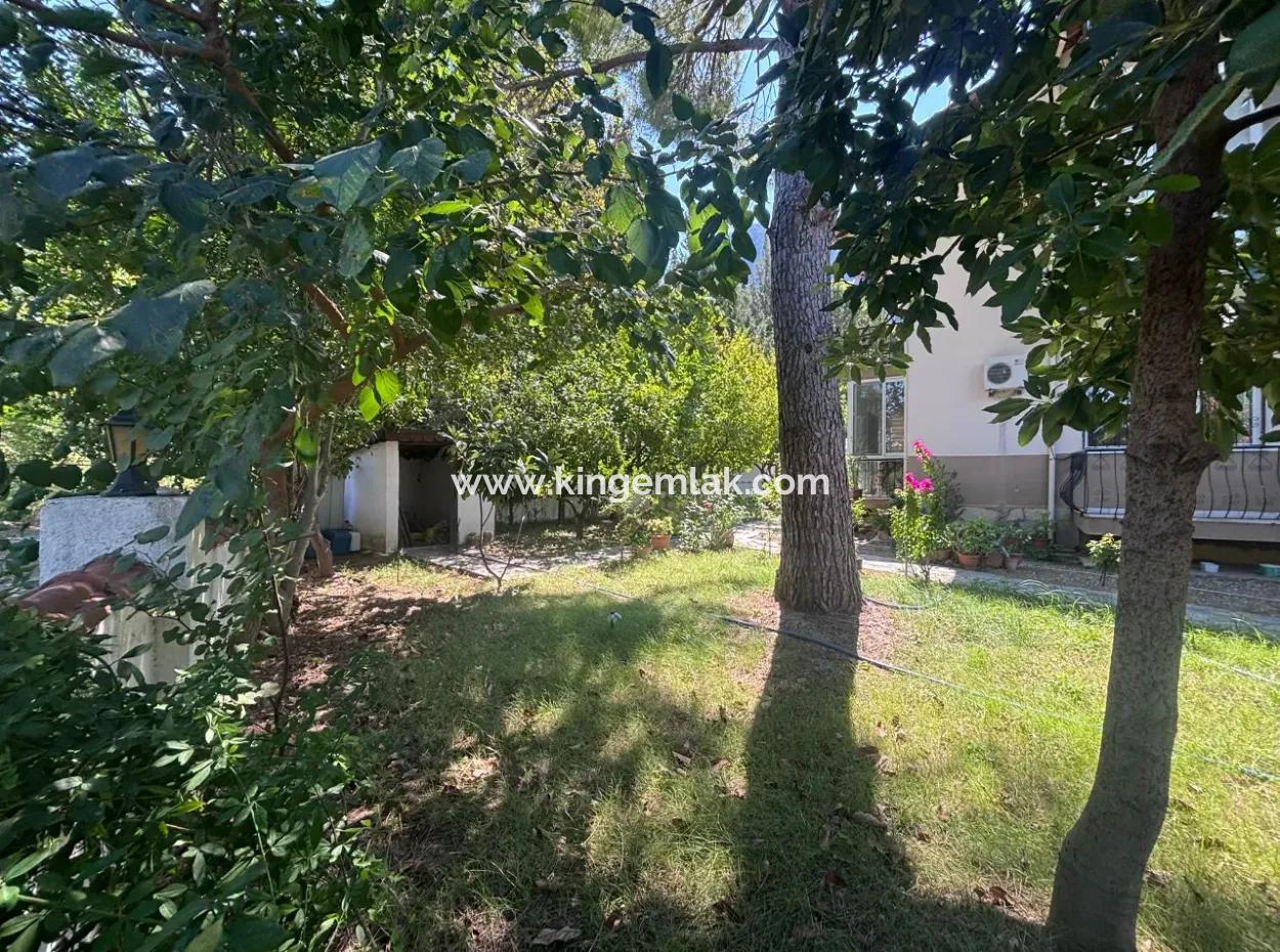 Dalyan Marmarlı Da 4011 M2 Arsa İçerisinde Satılık Villa