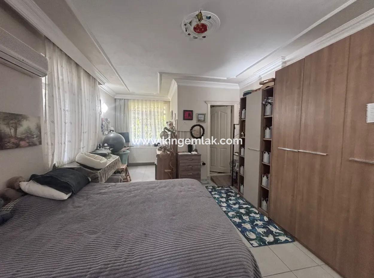 Dalyan Marmarlı Da 4011 M2 Arsa İçerisinde Satılık Villa