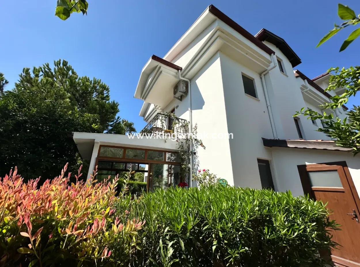 Dalyan Osmanağalarda Satılık Dubleks Villa