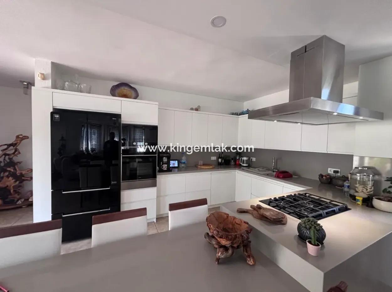 Dalyan Maraşta 980 M2 Arsa İçerisnde Müstakil Villa