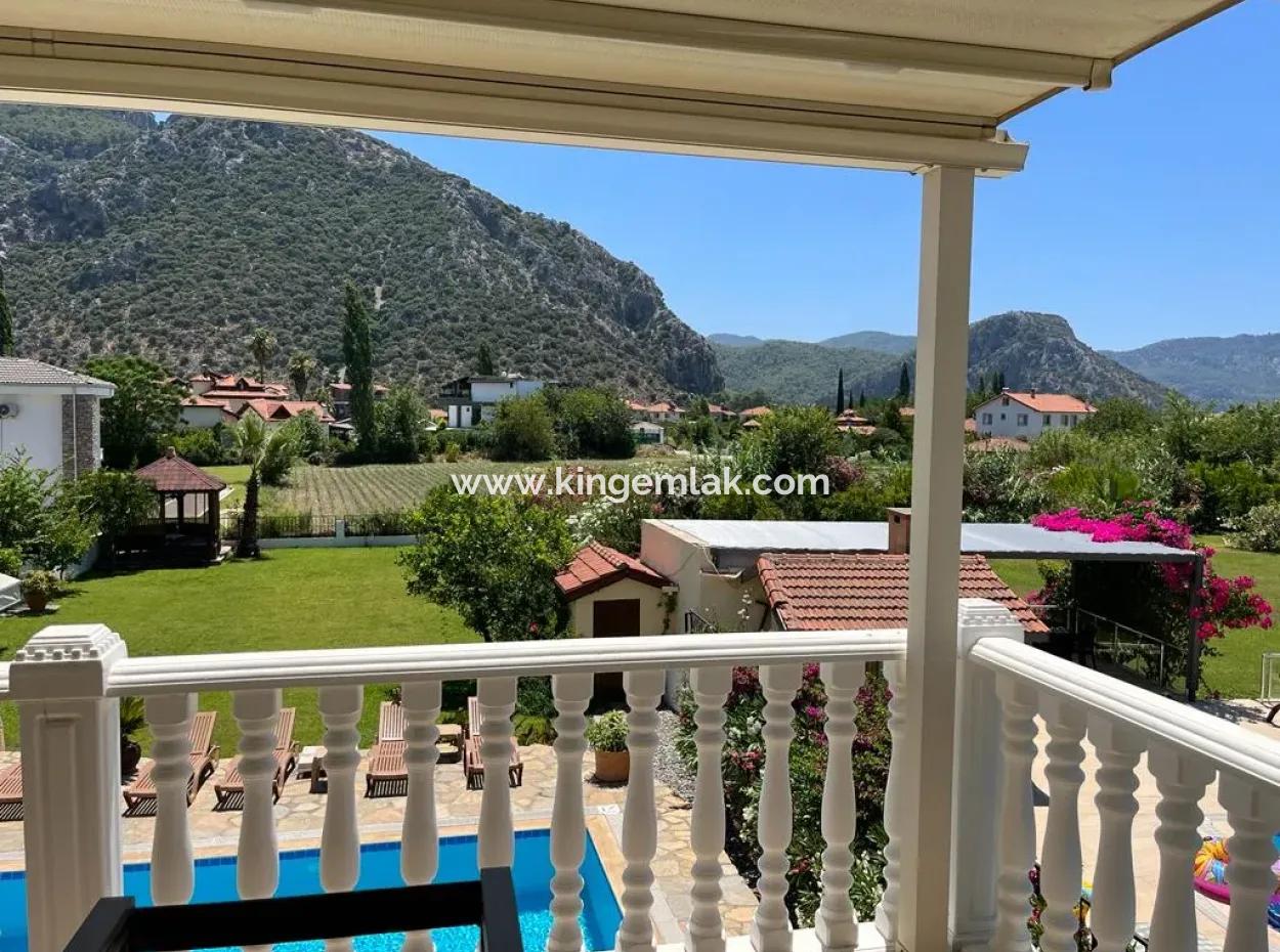 Dalyan Arıkbaşın Da 880 M2 Arsa İçersinde Satılık Villa