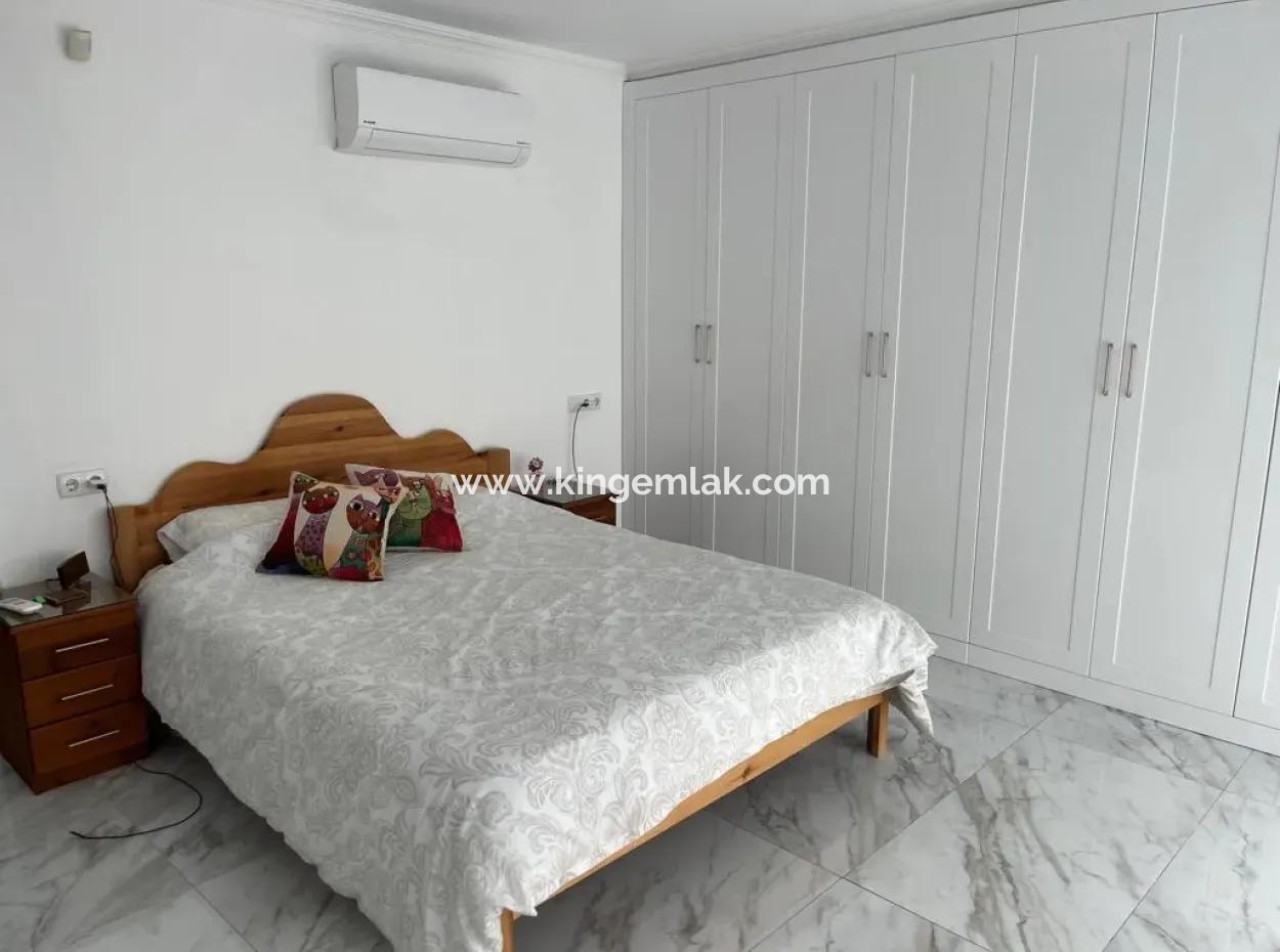 Dalyan Arıkbaşın Da 880 M2 Arsa İçersinde Satılık Villa