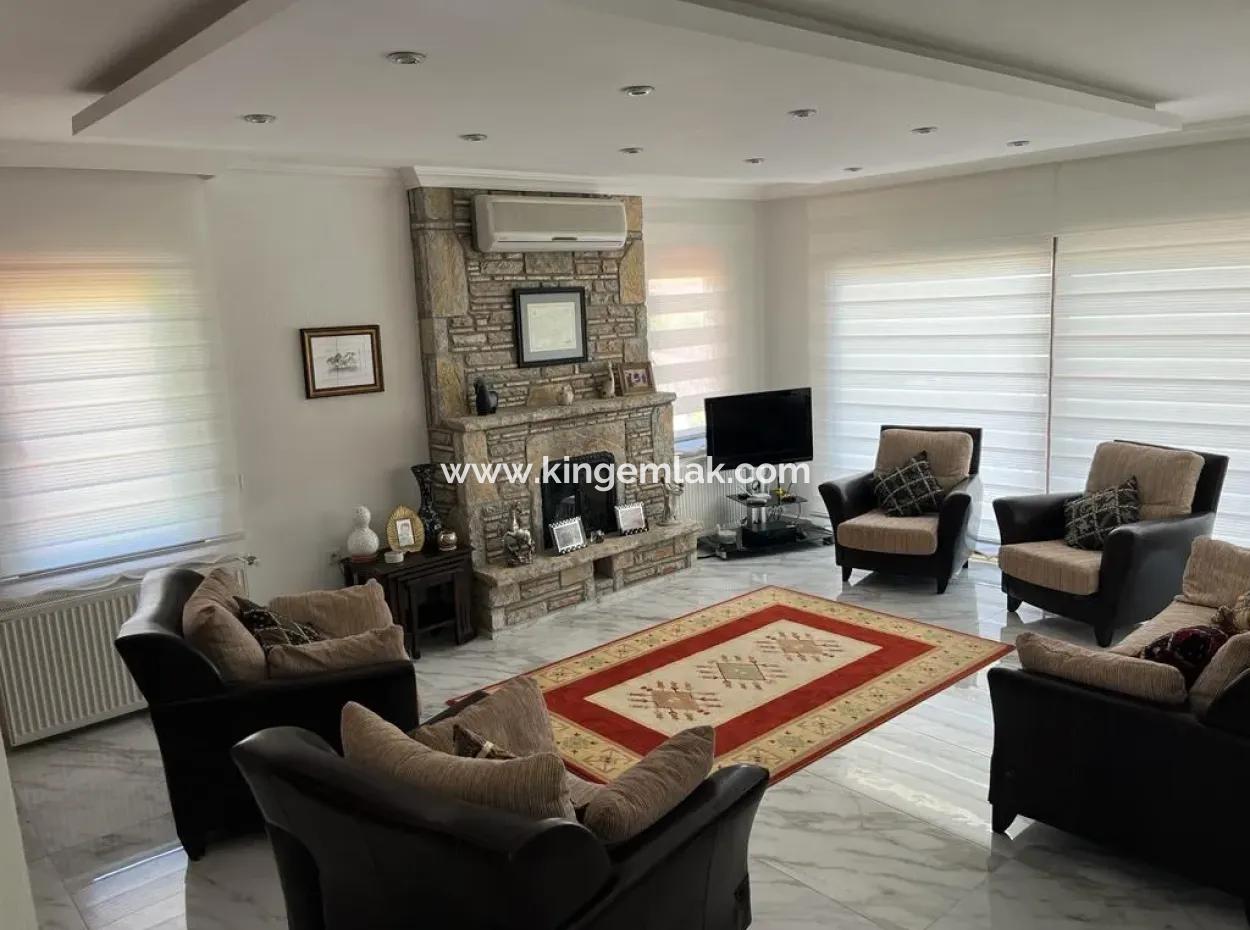 Dalyan Arıkbaşın Da 880 M2 Arsa İçersinde Satılık Villa