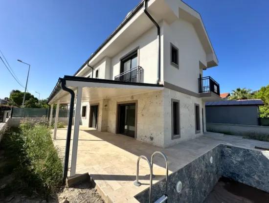 Dalyan Metinler  De Satılık Villa