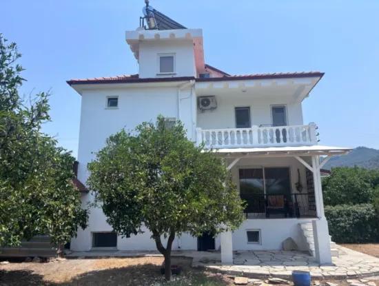 Okcular 3+2 Mustakıl Ev Ve Arsa