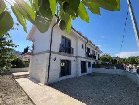 Dalyan Da Satılık 5 Yatak Odalı Sıfır Villa