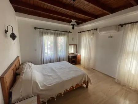 Dalyan Arıkbaşında 750 M2 Arsa İçerisinde Satılık Müstakil Villa