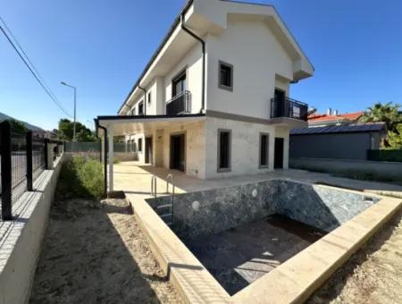 Dalyan Metinler  De Satılık Villa