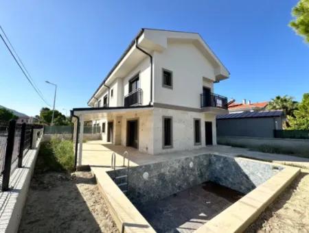 Dalyan Metinler  De Satılık Villa