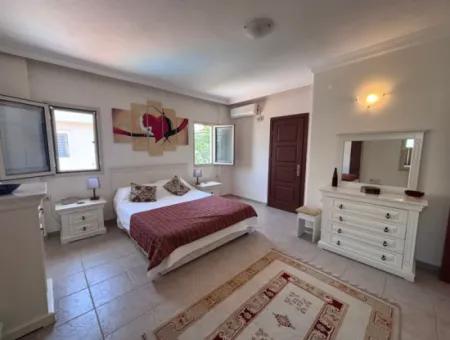 Dalyan Merkez De Satılık 3+1 Villa