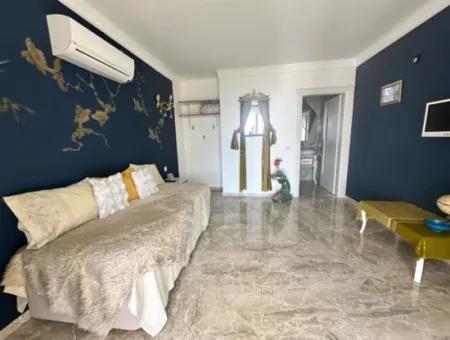 Dalyan Gökbel De Full İztuzu Plajı Ve Deniz Manzaralı Satılık Villa