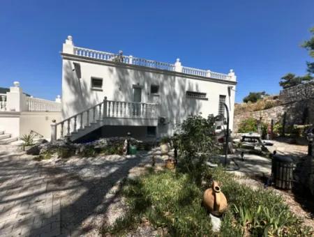 Dalyan Gökbel De Full İztuzu Plajı Ve Deniz Manzaralı Satılık Villa