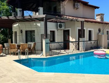 3+1 Kıralık Villa Marmarlıda