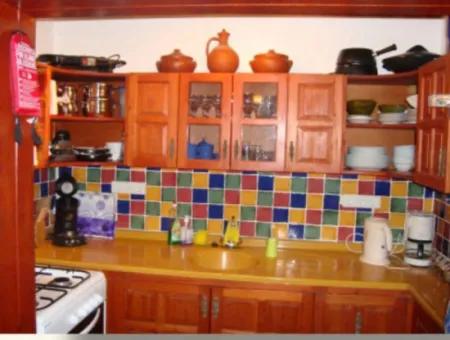Dalyan Arıkbaşı Nda Satılık 1357 M2 Arsa İçersinde Bungalow