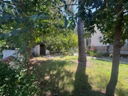 Dalyan Marmarlı Da 4011 M2 Arsa İçerisinde Satılık Villa
