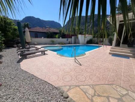 Dalyan Okçular Marmarlı Da Satılık Villa