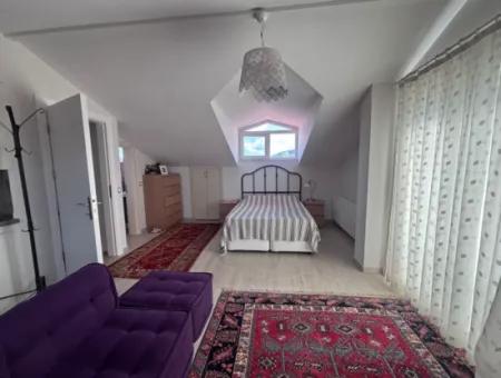 Dalyan Merkezde Satılık Tripleks Villa
