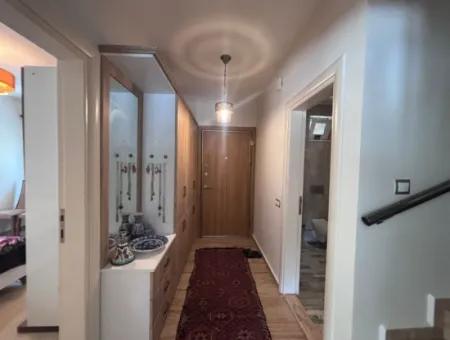 Dalyan Merkezde Satılık Tripleks Villa