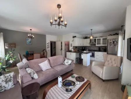 Dalyan Merkezde Satılık Tripleks Villa