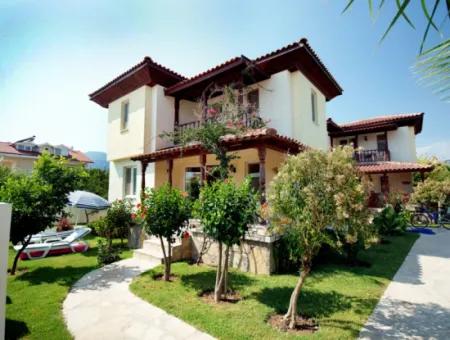 3+1 Sitesinde Mesken Villa